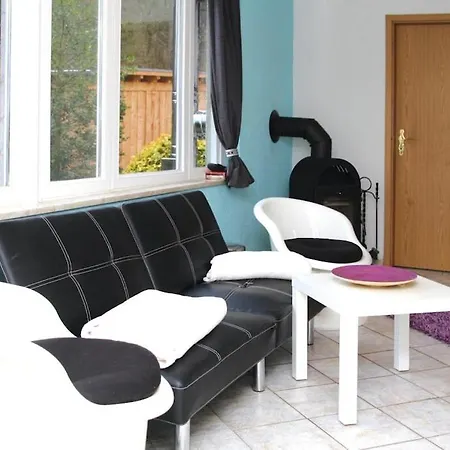 Holiday Flat, Sternberg Sternberg