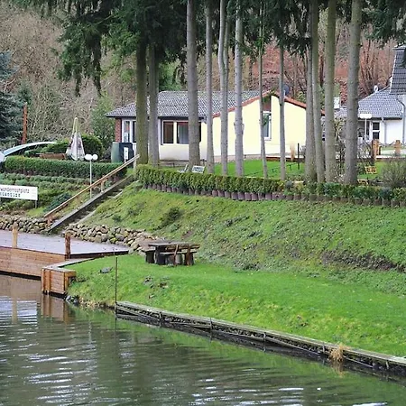 Holiday Flat, Sternberg *